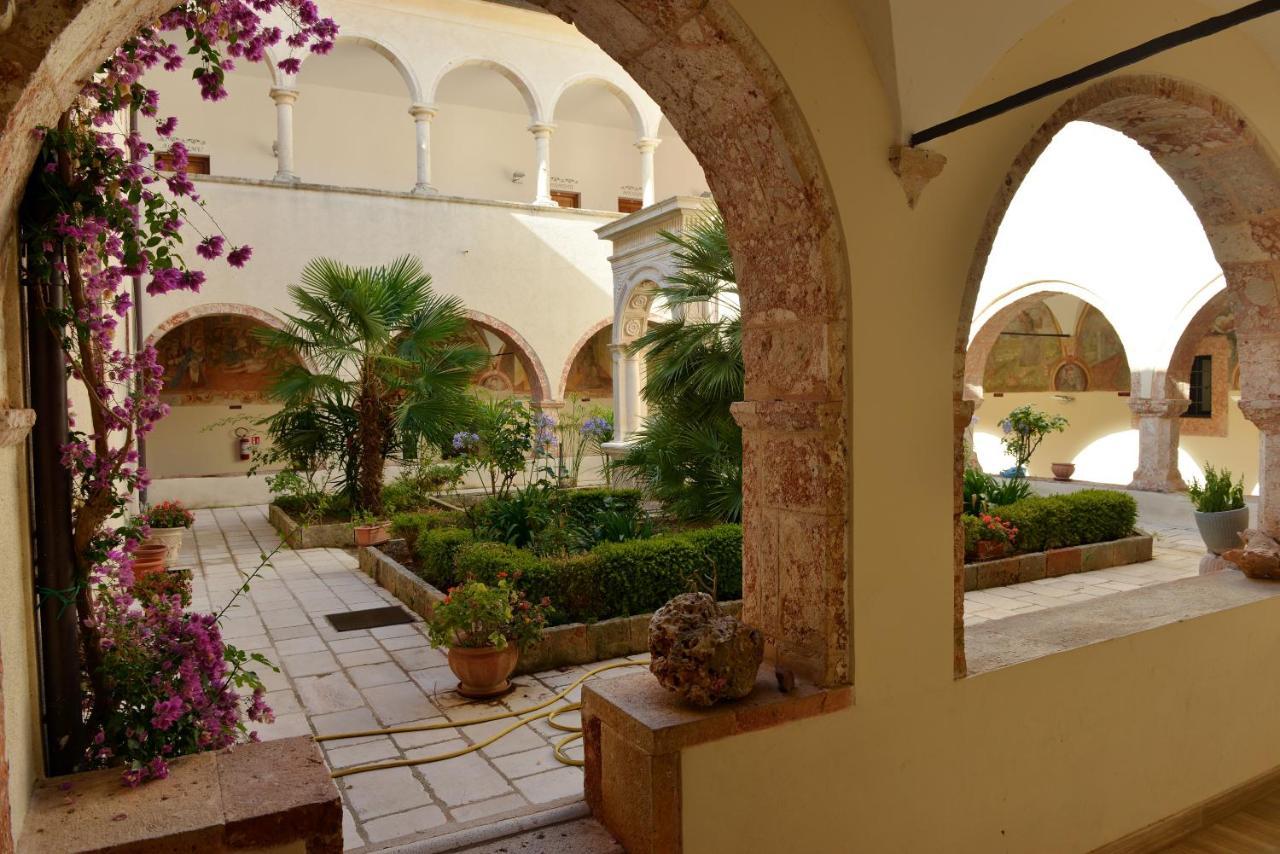 Convento Di Stignano Hotel Rignano Garganico Екстериор снимка
