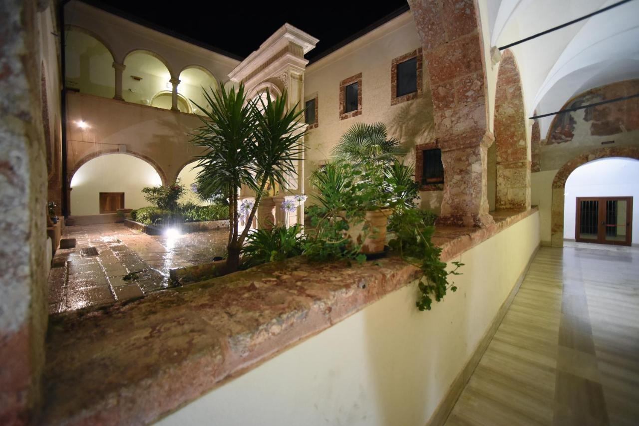 Convento Di Stignano Hotel Rignano Garganico Екстериор снимка