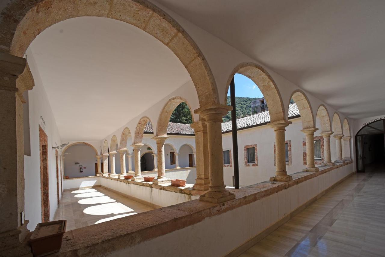 Convento Di Stignano Hotel Rignano Garganico Екстериор снимка
