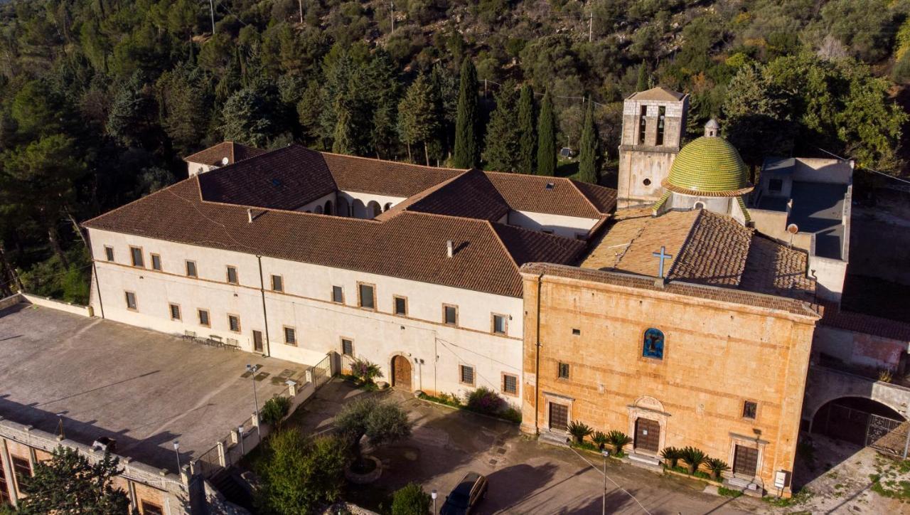 Convento Di Stignano Hotel Rignano Garganico Екстериор снимка