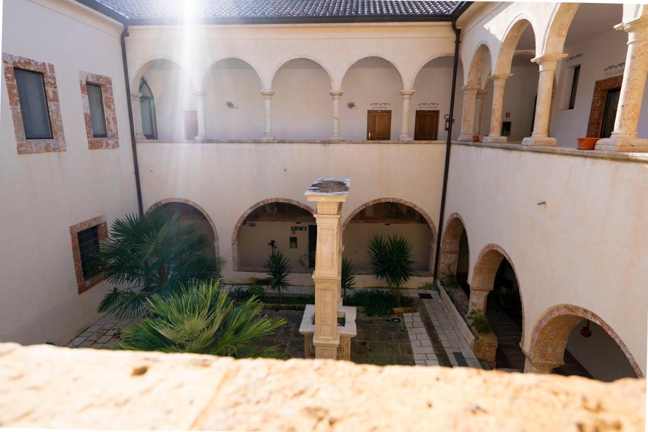 Convento Di Stignano Hotel Rignano Garganico Екстериор снимка